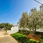 Villa Abir